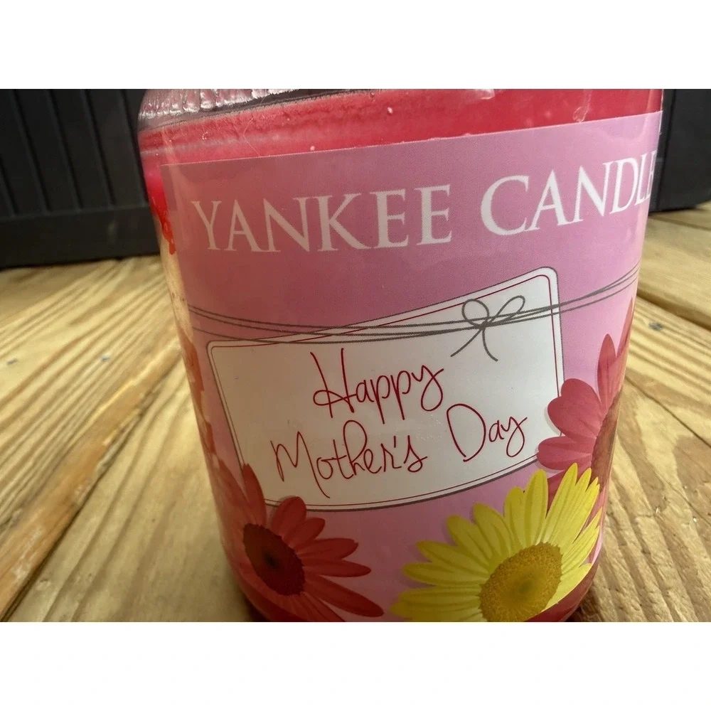 Yankee Candle 22 Oz Happy Mothers Day Blush Peony And Peach Pink Candle